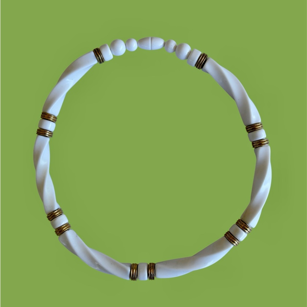 White and Gold Twist Necklace